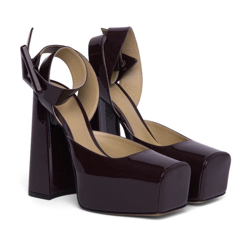 Women's brocade stiletto heel pumps with a vintage feelBottega Veneta Platform Tower Pumps