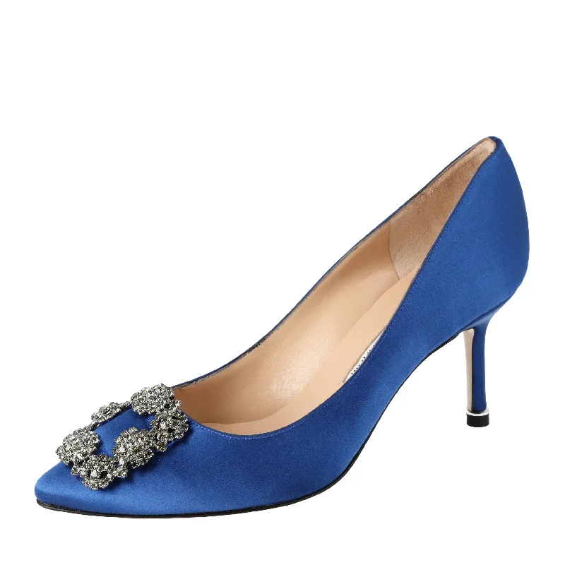 Women's brocade stiletto heel pumps with a vintage feelManolo Blahnik Hangisi 070 Pump Blue