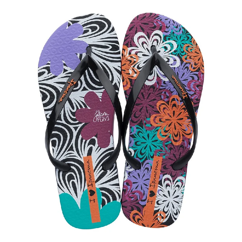 Women's Cork - Soled Espadrille Sandals with a Rope - Trimmed Upper in Navy for a Summer VibeIpanema Sandals Flip Flop Black/Blue/White