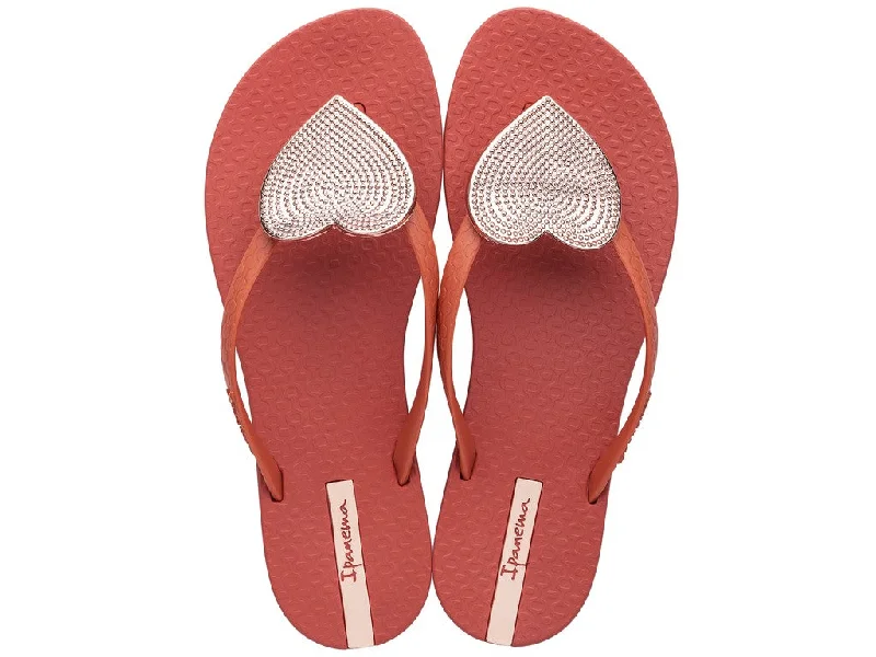 Women's Thong Sandals with a Beaded Design in Multicolor for a Beachy AestheticIpanema Sandals