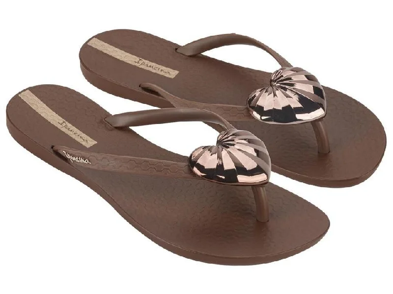Adjustable Strap Women's Sandals with a Padded Heel in Pink for a Custom FitIpanema Sandals