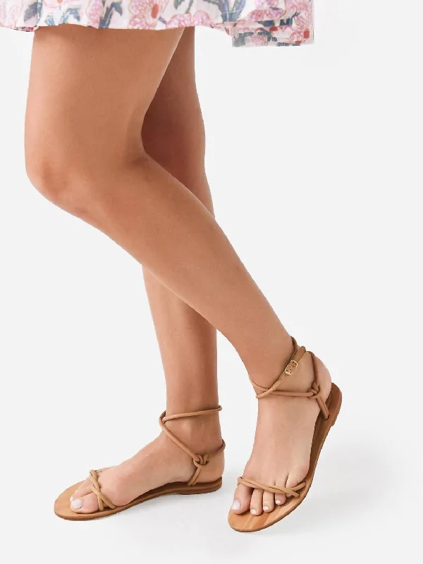 Women's Flat Slide Sandals with a Memory Foam Insole in White for All - Day ComfortAlé Sandal In Macchiato
