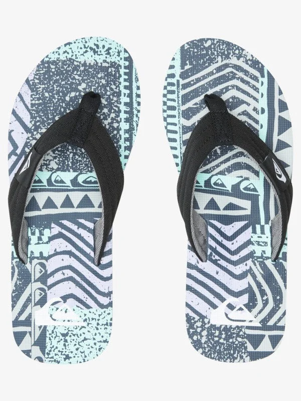 Women's Thong Sandals with a Beaded Design in Multicolor for a Beachy AestheticQuiksilver Sandals