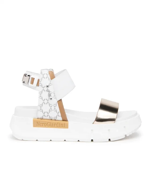 Women's Sandals with a Glitter - Coated Strap in Gold for a Sparkly Summer OutfitCorda Sandals In Gold/white