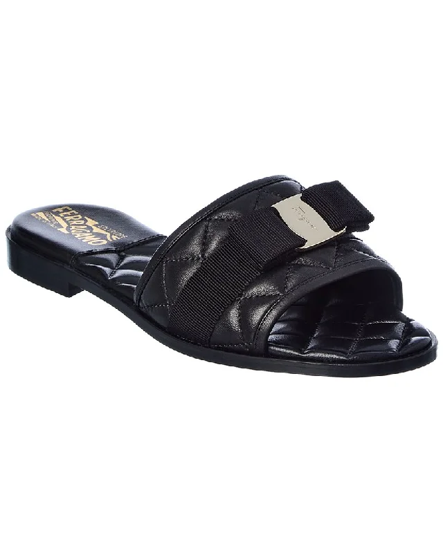 Women's Thong Sandals with a Beaded Design in Multicolor for a Beachy AestheticFerragamo LoveC Q Leather Sandal