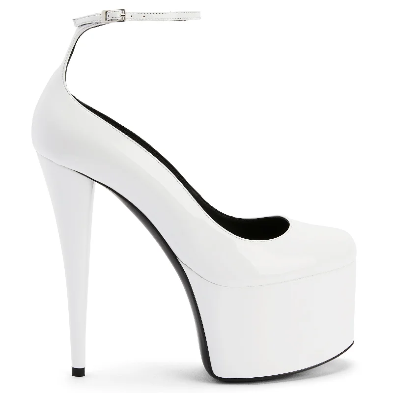 Child - Friendly Women's Sandals with a Secure Buckle in Purple for Moms on the GoGiuseppe Zanotti Gz-yana