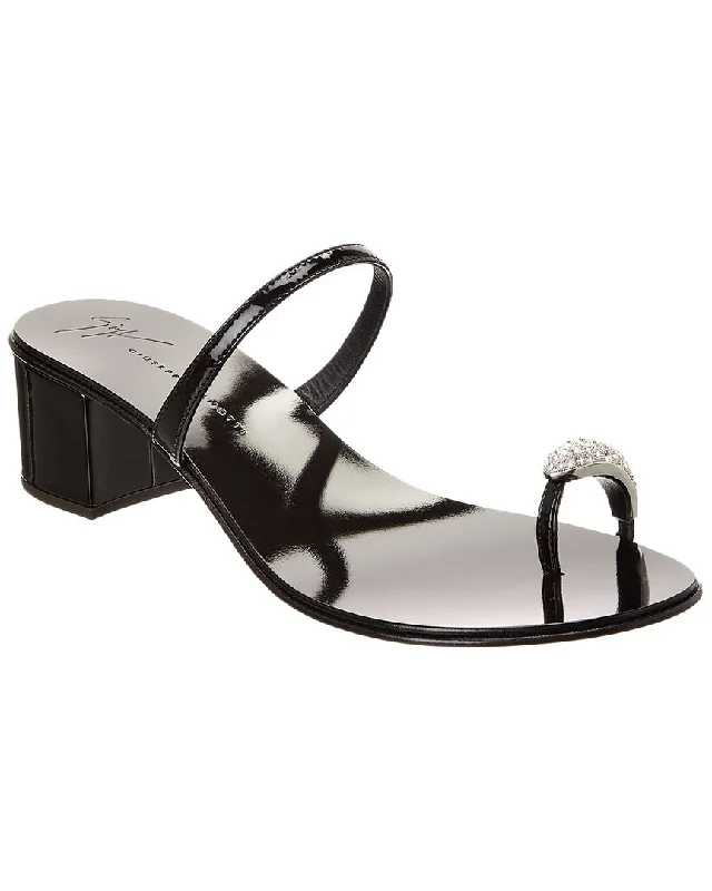 Women's Sandals with a Floral - Printed Upper in Pink for a Feminine Spring LookGiuseppe Zanotti Ring 40 Vinyl Sandal