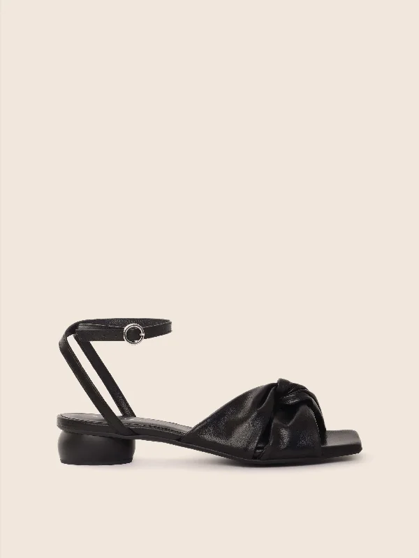 Shock - Absorbing Women's Sandals with a Soft Insole in Black for Active LifestylesMataro Black Sandal