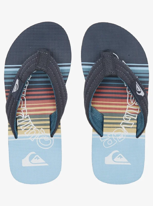 Women's Ankle - Strap Sandals with a Block Heel in Red for a Sophisticated StyleQuiksilver Sandals