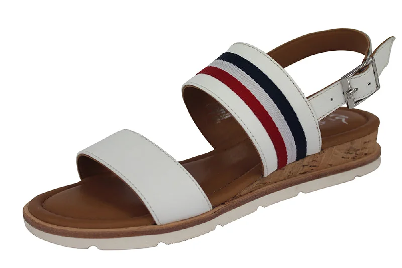 Women's Flat Slide Sandals with a Memory Foam Insole in White for All - Day Comfort28705 - WHITE