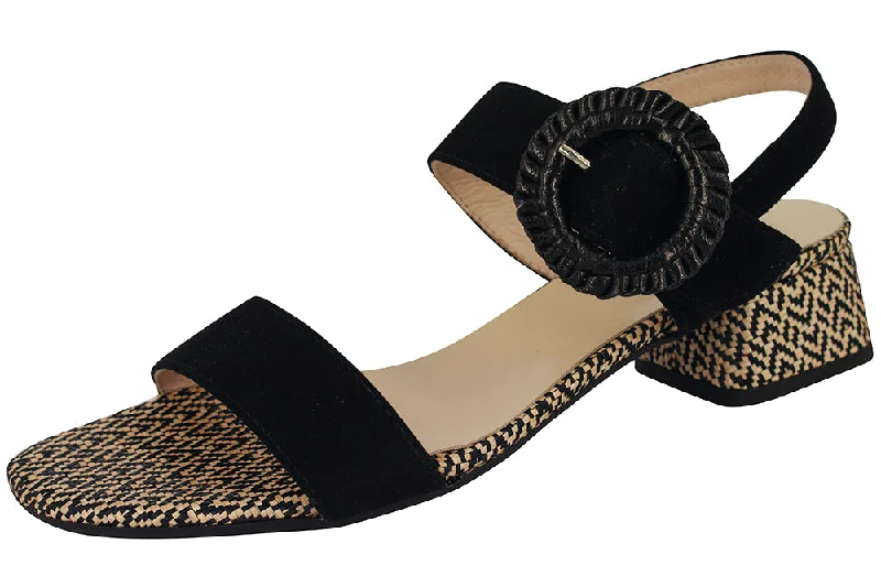 Anti - Slip Women's Sandals with a Grooved Sole in Green for Outdoor AdventuresMARISA  -  ANTE NEGRO