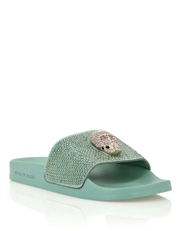 Women's Rhinestone - Embellished Open - Toe Sandals in Silver for a Glamorous Party LookSandals Flat Skull with Crystals