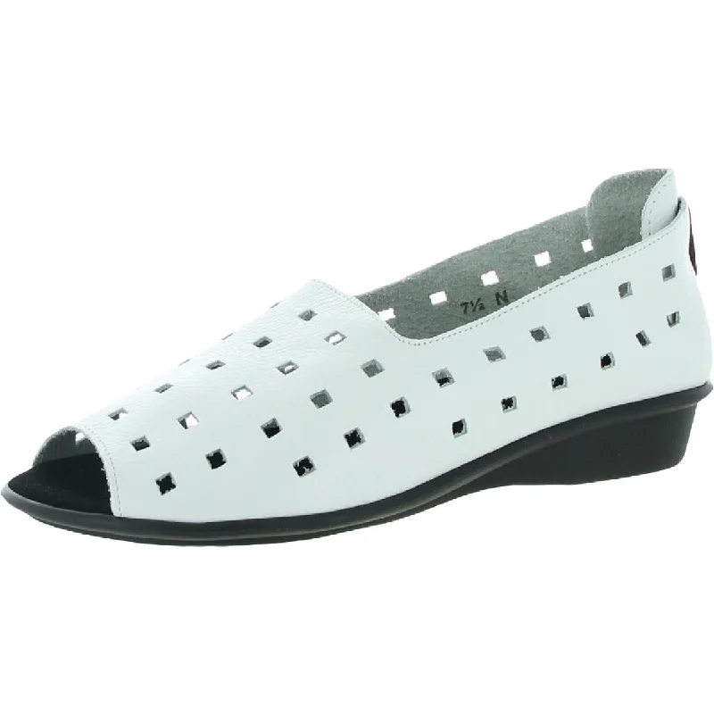 Elastic - Strap Women's Sandals with a Padded Toe in Teal for Easy On - and - OffSesto Meucci Womens Evonne Cushioned Footbed Open Toe Slide Sandals