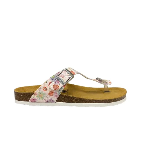Anti - Slip Women's Sandals with a Grooved Sole in Green for Outdoor AdventuresPLAKTON 1671