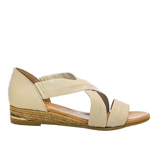 Women's Sandals with a Floral - Printed Upper in Pink for a Feminine Spring LookPINAZ 317