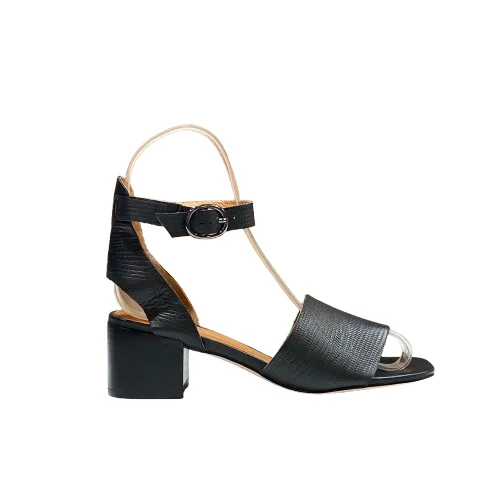 Lightweight Women's Mesh - Paneled Sandals in Yellow for BreathabilityVALERIA GROSSI ACCU