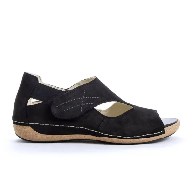 Women's Sandals with a Glitter - Coated Strap in Gold for a Sparkly Summer OutfitWomen's Bailey Sandal In Black