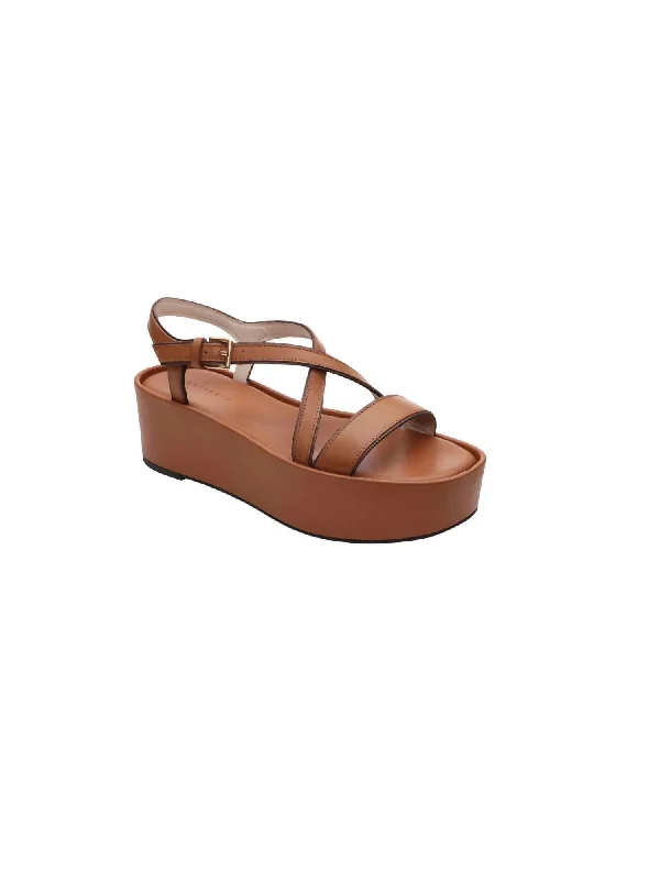 Women's Leather - Strapped Sandals with a Braided Detail in Brown for a Rustic AppealWomen's Define Sandal In Deep Honey