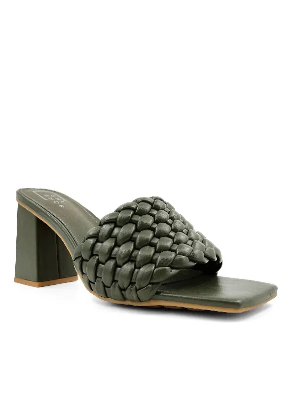 Women's Flat Slide Sandals with a Memory Foam Insole in White for All - Day ComfortWomen's Fedora Sandal In Olive