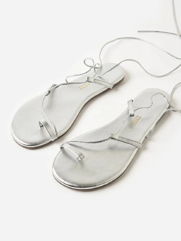 Child - Friendly Women's Sandals with a Secure Buckle in Purple for Moms on the GoWomen's Jo Sandal In Fairylust