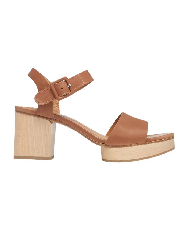 Women's Ankle - Strap Sandals with a Block Heel in Red for a Sophisticated StyleWomen's Riviera Clog Sandal In Cuoio Leather