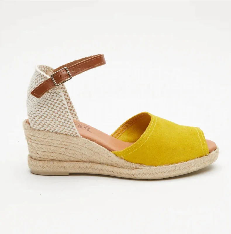 Women's Sandals with a Floral - Printed Upper in Pink for a Feminine Spring LookWomen's Royalee Sandal In Yellow Suede