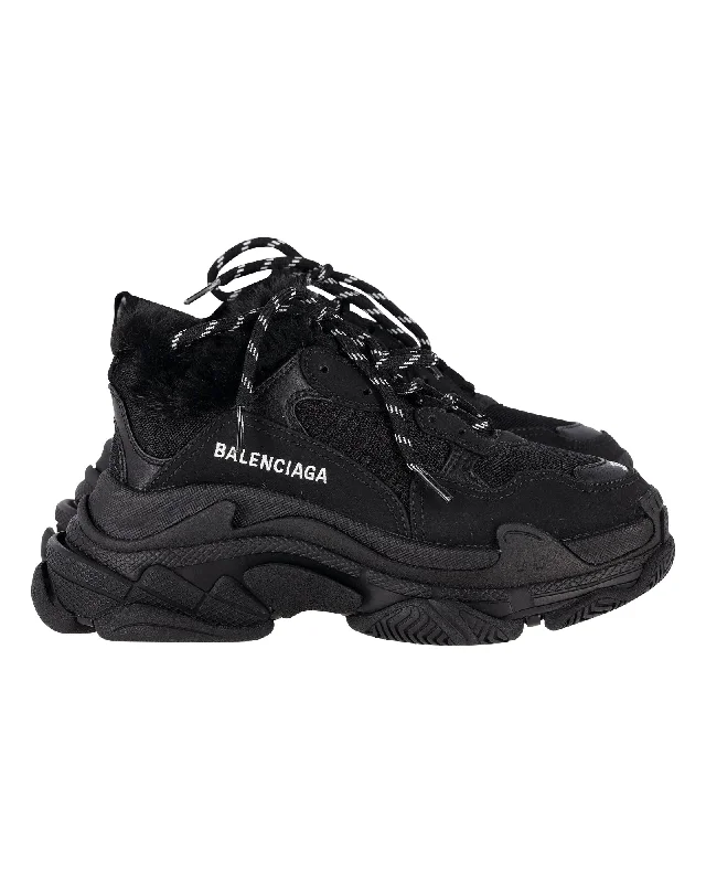 Low - Top Women's Tennis Sneakers in Bright Neon for a Pop of Color on the CourtBalenciaga Triple S Sneakers in Black Polyester