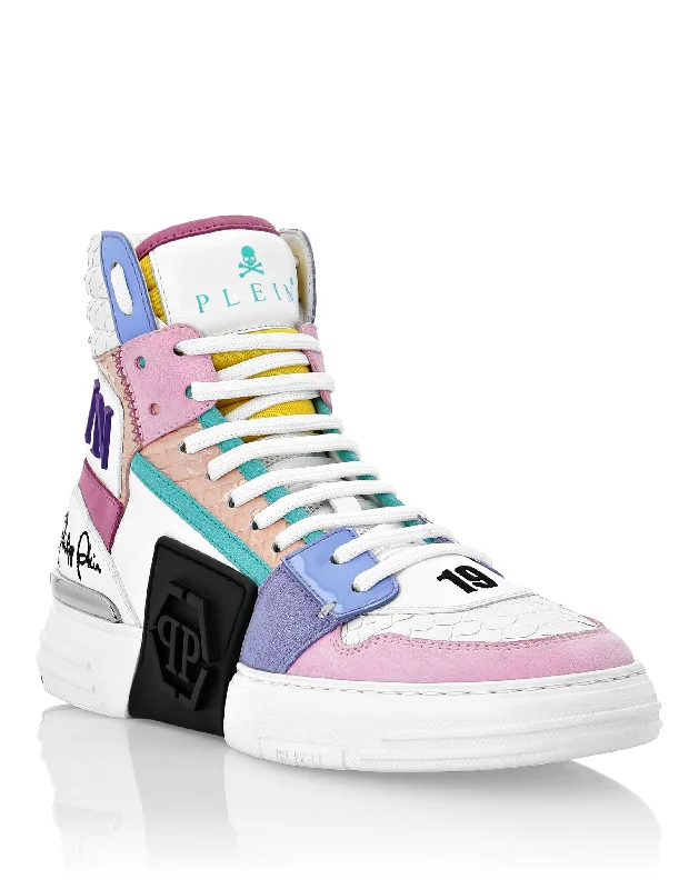 Lace - Up Women's Athletic Sneakers with Shock - Absorbing Midsoles for Intense WorkoutsHI-TOP SNEAKERS PHANTOM KICK$ PYTHON HEXAGON