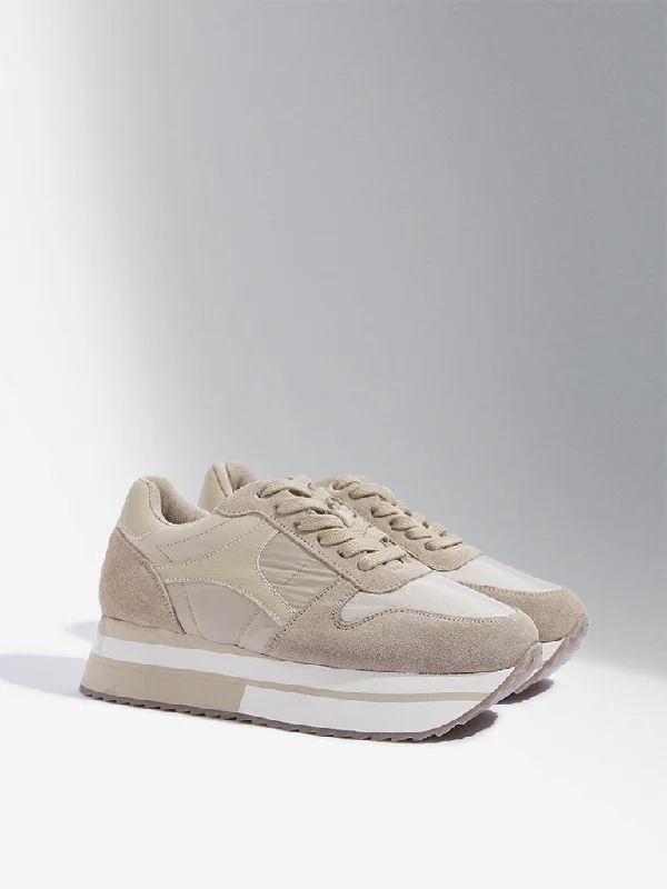 Women's Sneakers with Adjustable Straps for a Customized Fit During High - Impact ExercisesLUNA BLU Beige Platform Lace-Up Sneakers