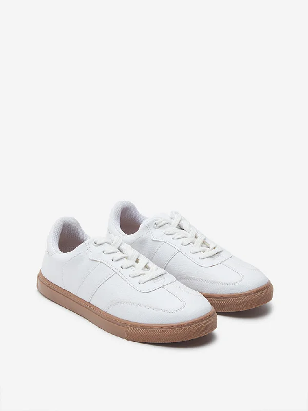 Lightweight Knit Women's Sneakers with Arch Support for All - Day ComfortLUNA BLU White Lace-Up Sneakers