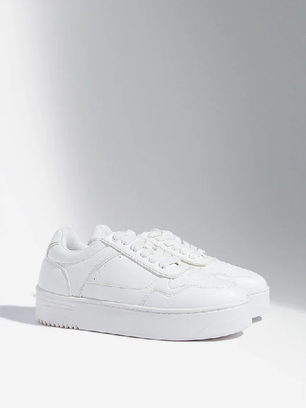 Women's Sneakers with Heel - Stabilizing Technology for Better Balance During RunningLUNA BLU White Platform Lace-Up Sneakers