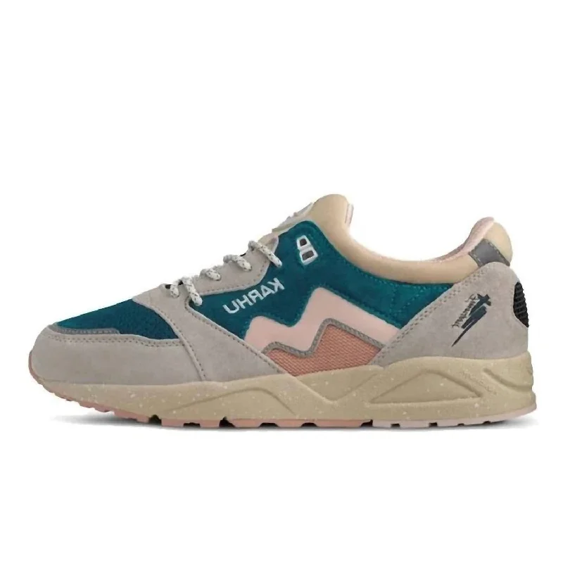 Vegan - Friendly Women's Sneakers Made from Recycled Materials for an Eco - Conscious ChoiceWomen Aria 95 Sneaker In Silver Lining Peach Whip