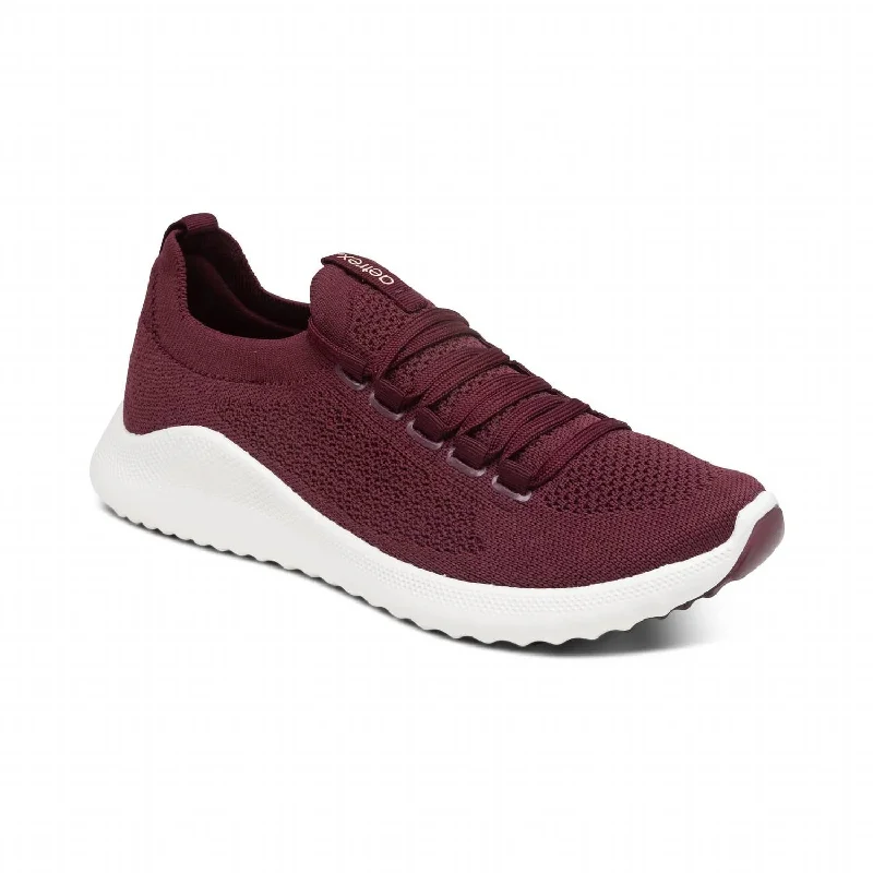 Women's Sneakers with Memory Foam Insoles for Exceptional Cushioning and ComfortWomen's Carly Sneaker In Burgundy