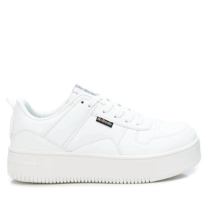 Low - Top Women's Tennis Sneakers in Bright Neon for a Pop of Color on the CourtWomen's Casual Sneakers In White