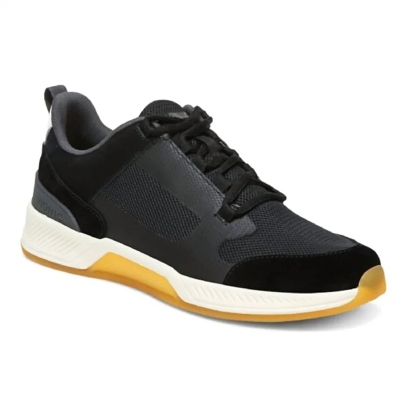 Retro - Style Women's Sneakers in Pastel Colors for a Nostalgic and Fashionable VibeWomen's Fearless Sneaker - Medium Width In Black