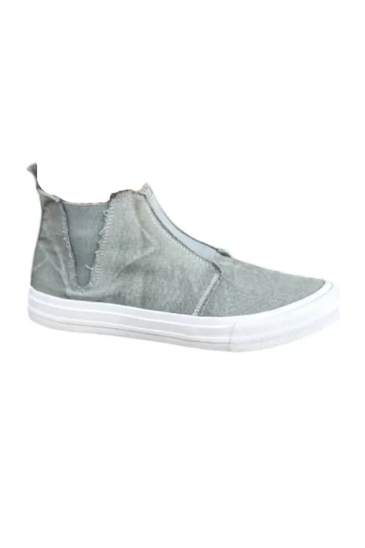 Women's Sneakers with Hidden Wedges for a Subtle Height Boost and Added StyleWomen's Frankie Sneakers In Grey
