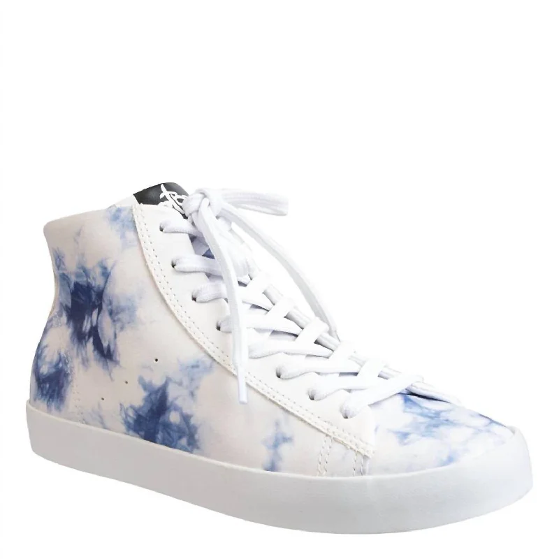 Chunky - Sole Women's Platform Sneakers in White for a Trendy Street Style LookWomen's Hologram High Top Sneaker - Medium Width In Tie Dye
