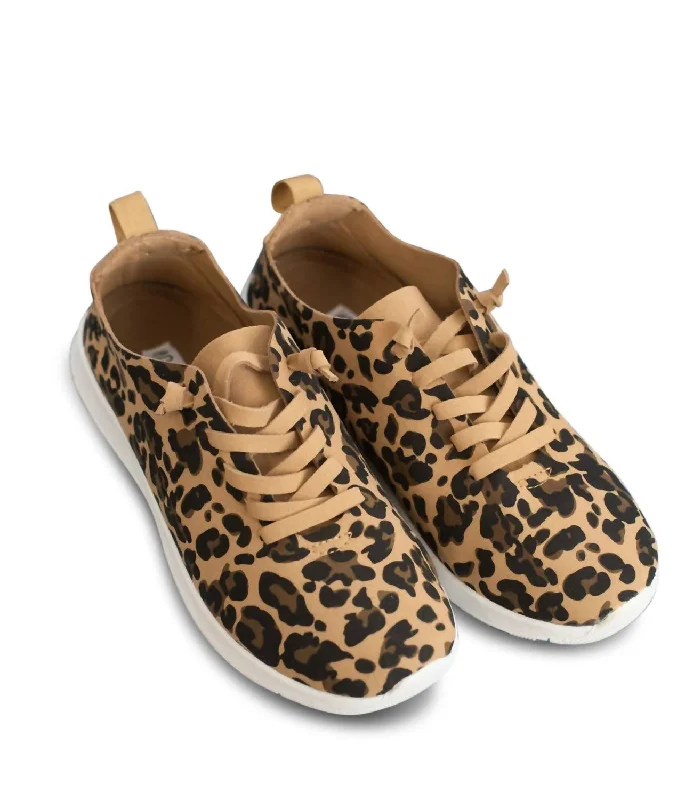 Retro - Style Women's Sneakers in Pastel Colors for a Nostalgic and Fashionable VibeWomen's Mayo Sneaker In Leopard