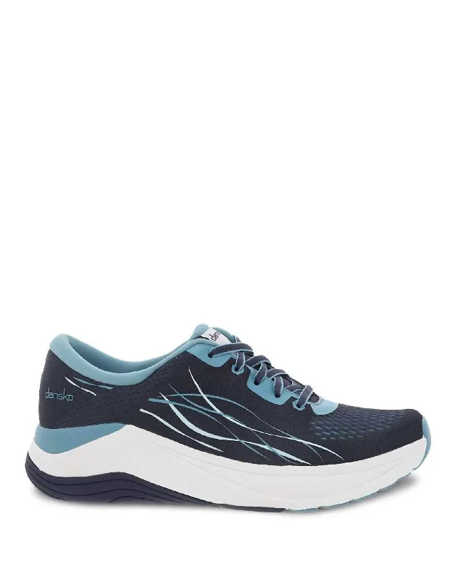 Women's Sneakers with Heel - Stabilizing Technology for Better Balance During RunningWomen's Mesh Pace Sneaker In Navy