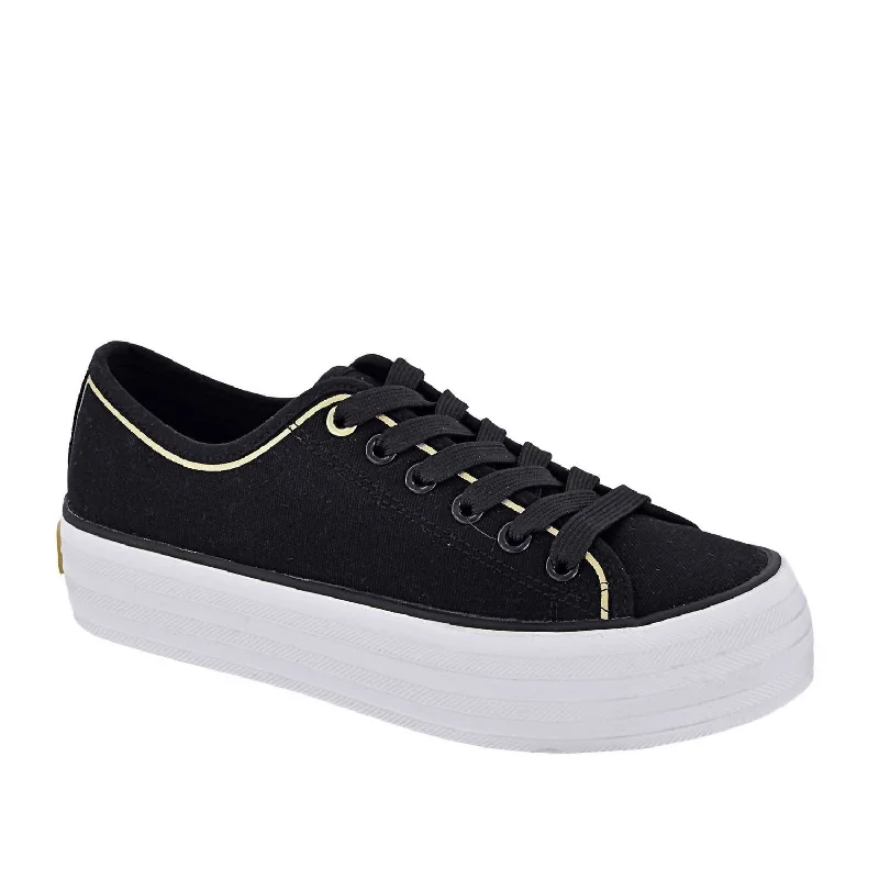 Women's Sneakers with Heel - Stabilizing Technology for Better Balance During RunningWomen's Platform Canvas Sneakers In Black