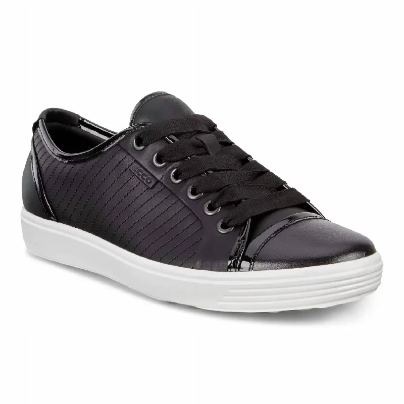 Water - Resistant Women's Hiking Sneakers with Traction Outsoles for Outdoor AdventuresWomen's Soft 7 Sneaker In Black/black