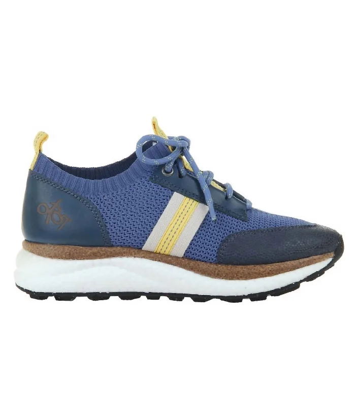 Women's Sneakers with Heel - Stabilizing Technology for Better Balance During RunningWomen's Speed Sneakers - Medium Width In Twilight