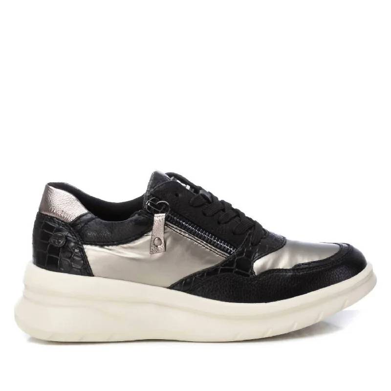 Women's Sneakers with Memory Foam Insoles for Exceptional Cushioning and ComfortWomen's Trainer Sneakers In Black