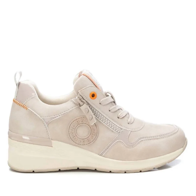 Chunky - Sole Women's Platform Sneakers in White for a Trendy Street Style LookWomen's Wedge Trainer Sneakers In Ice